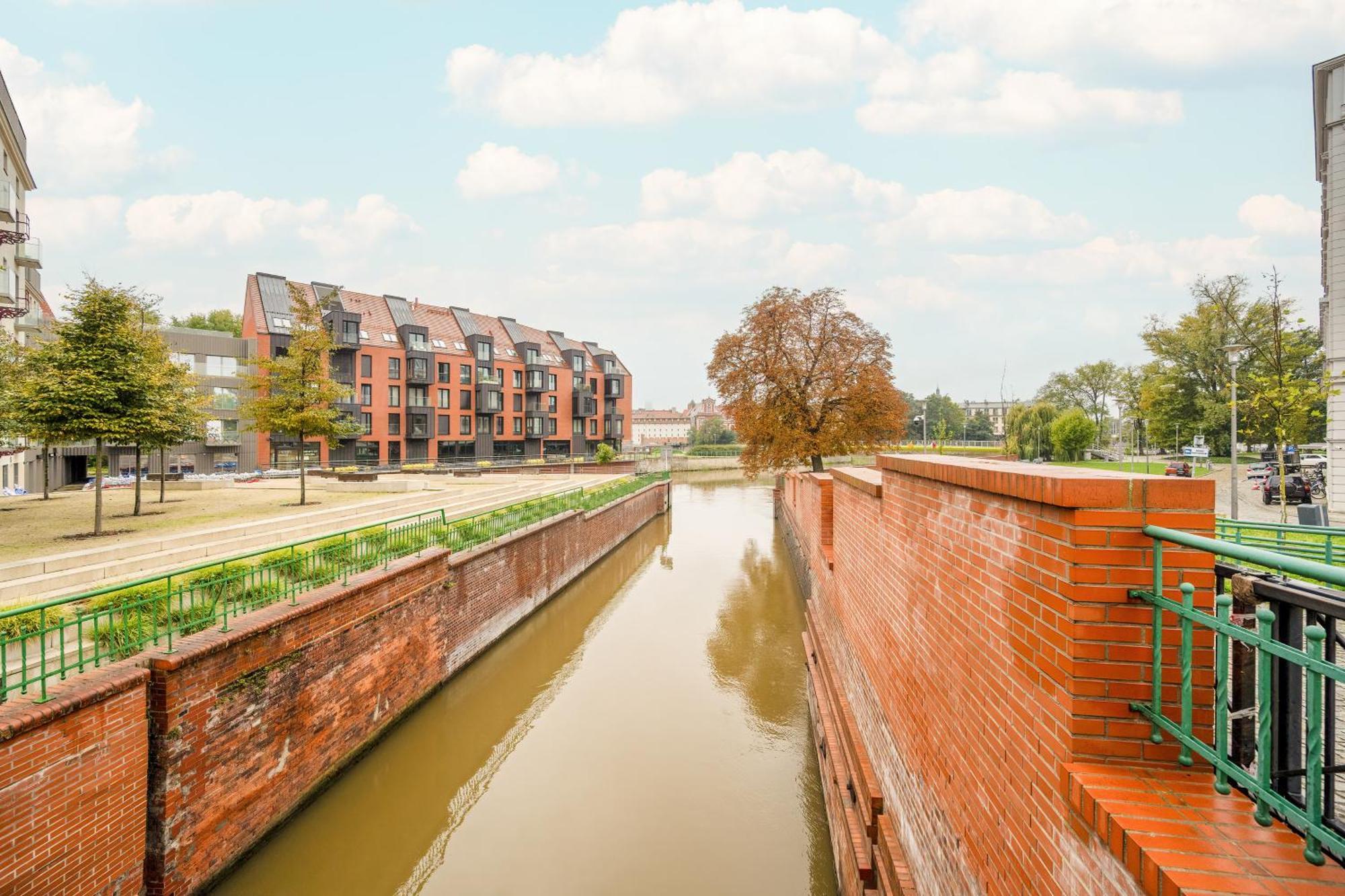 Eleganckie Studia Wyspa Slodowa By Noclegi Renters Wroclaw Exterior photo